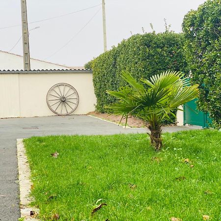 Maison De Campagne Chez Trabou Et Loulou 20 Min De La Rochelle Aigrefeuille-dʼAunis Exterior foto